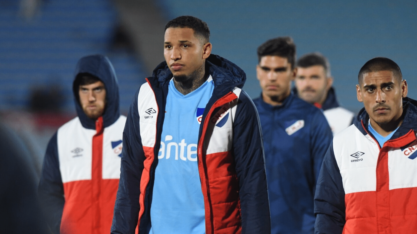 O zagueiro Juan Izquierdo, do Nacional