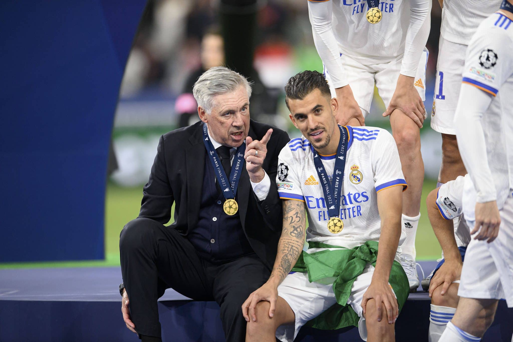 Foto: (Imago) - Carlo Ancelotti e Dani Ceballos pelo Real Madrid