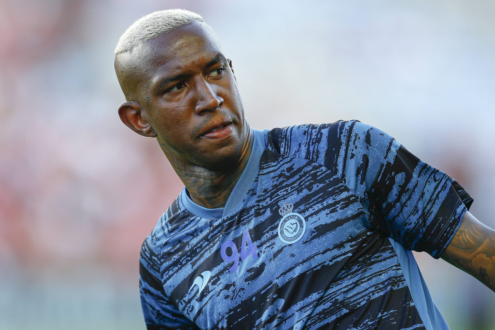 Por que a busca do Al-Nassr por um zagueiro pode virar problema para Talisca