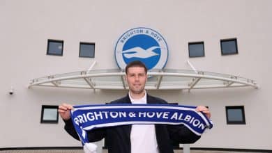 Novo t&eacute;cnico do Brighton joga sem meio-campistas! Como isso funciona?