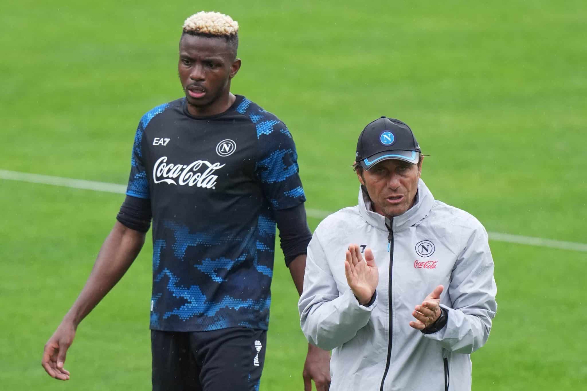 Foto: (Imago) - Victor Osimhen e Antonio Conte, do Napoli