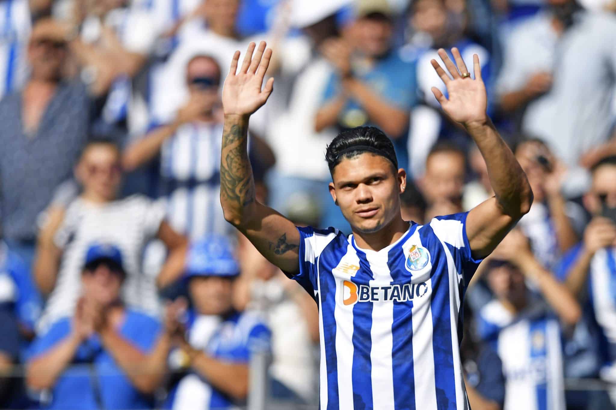 Foto: (Imago) - Evanilson, com a camisa do Porto