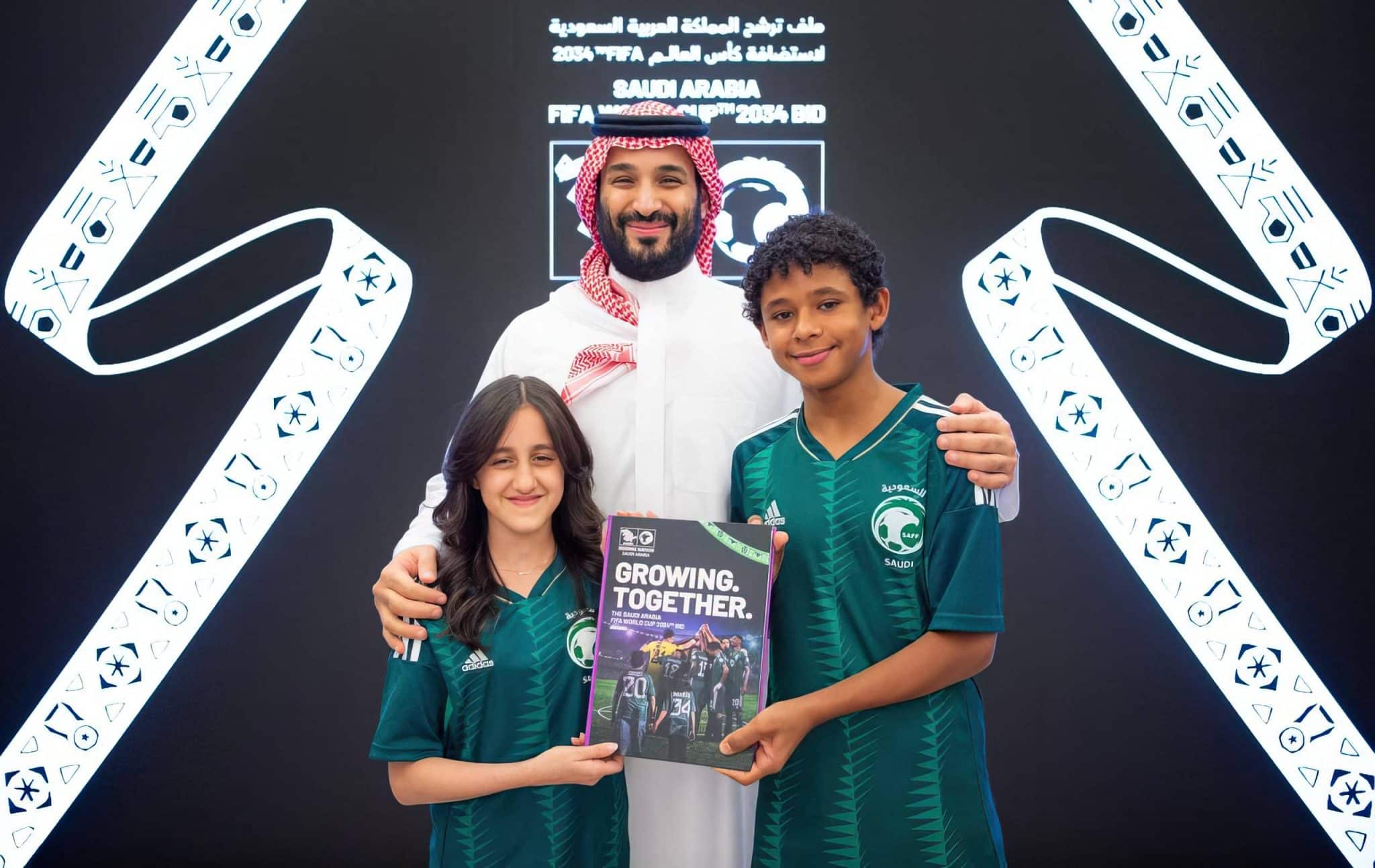O pr&iacute;ncipe da Ar&aacute;bia Saudita, Mohammed bin Salman, participa da candidatura de seu pa&iacute;s para sediar a Copa do Mundo da Fifa em 2034. Foto: Imago
