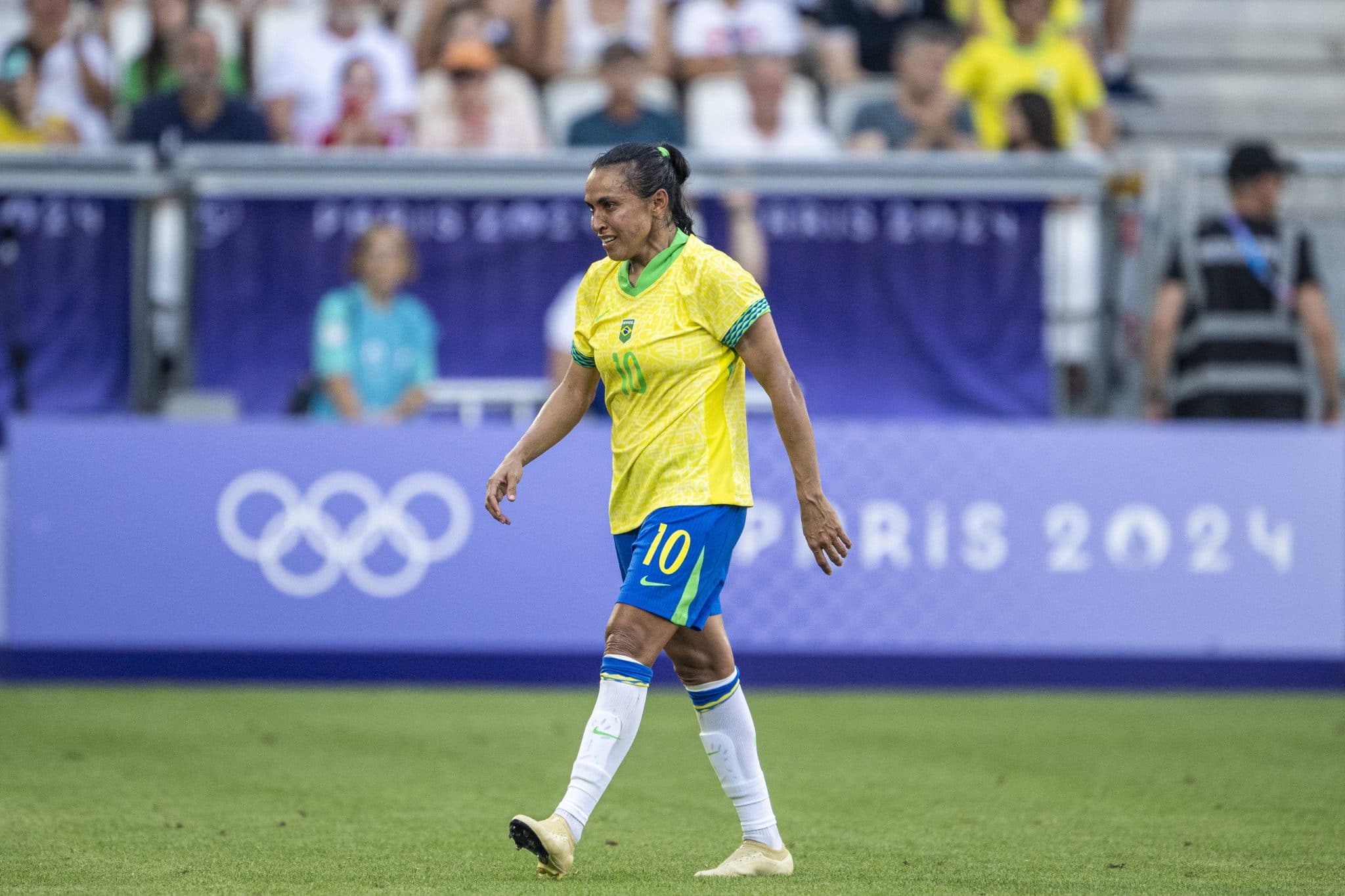 Por que Marta n&atilde;o est&aacute; jogando contra a Espanha?