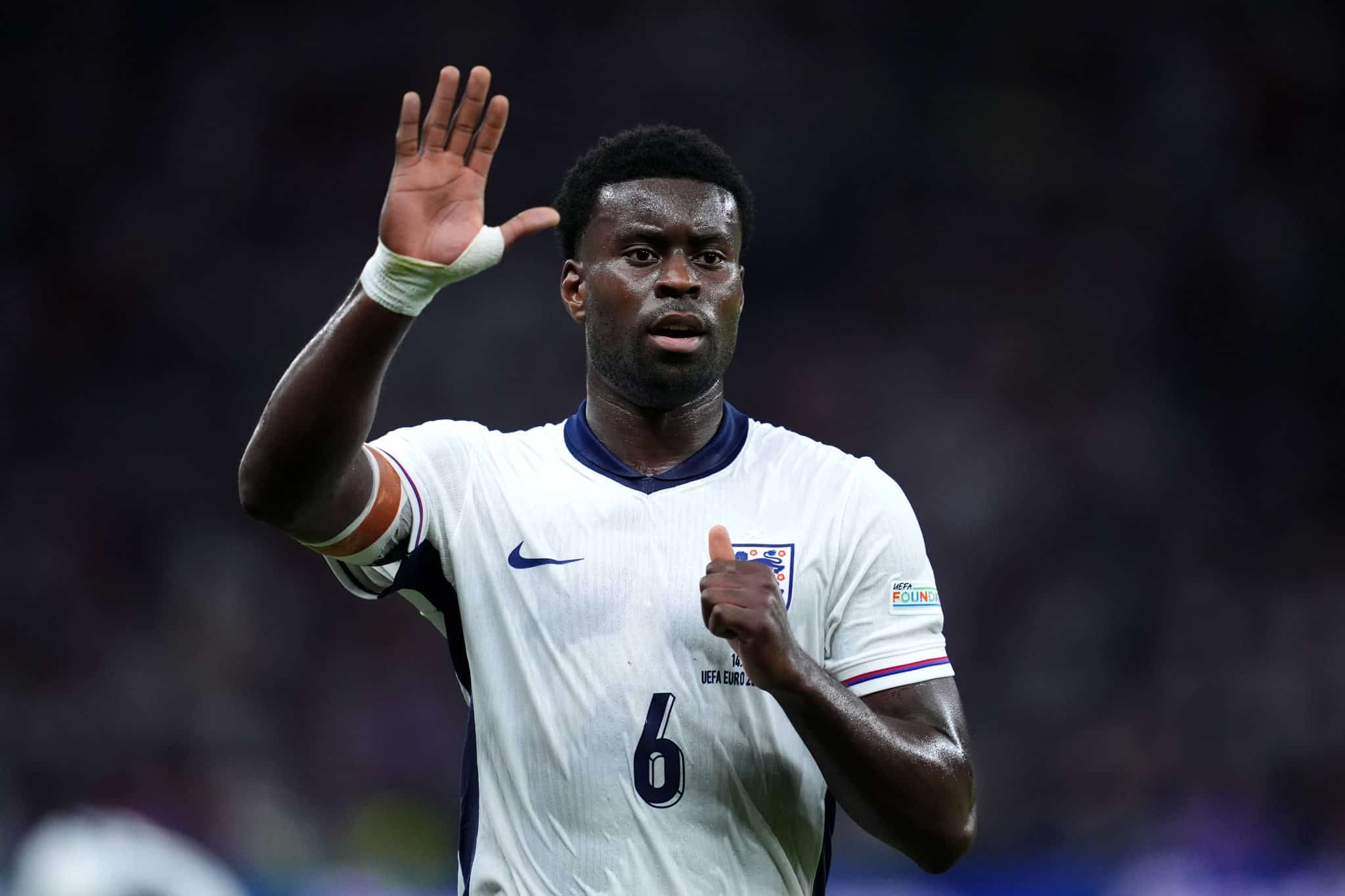 Newcastle oferece R$ 460 milh&otilde;es para ter titular da sele&ccedil;&atilde;o inglesa