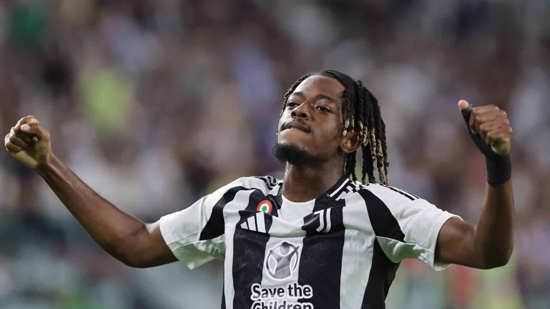 Aposta de Motta que deixou Douglas Luiz no banco d&aacute; certo e Juventus vence Como