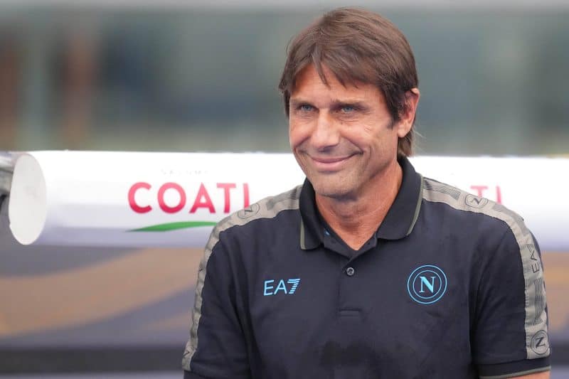 Conte barra ex-Grêmio para buscar na Premier League soluções ao meio-campo do Napoli