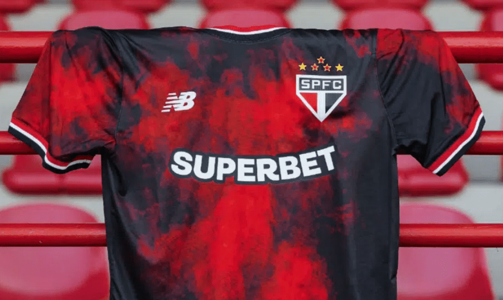 Entenda por que S&atilde;o Paulo lan&ccedil;ou terceira camisa t&atilde;o diferente do habitual