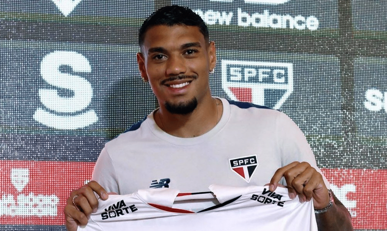 Ruan Tressoldi em coletiva de apresenta&ccedil;&atilde;o do S&atilde;o Paulo (Foto: Reprodu&ccedil;&atilde;o / S&atilde;o Paulo FC)