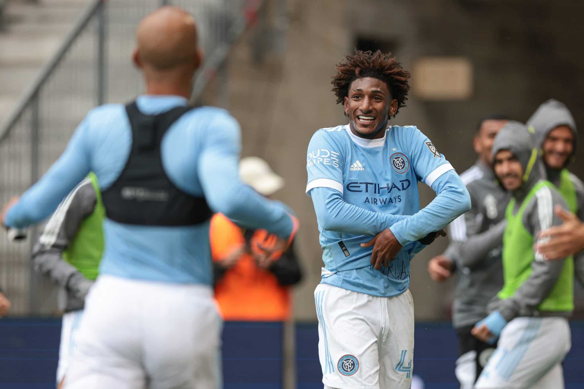 Talles Magno celebra gol pelo New York City