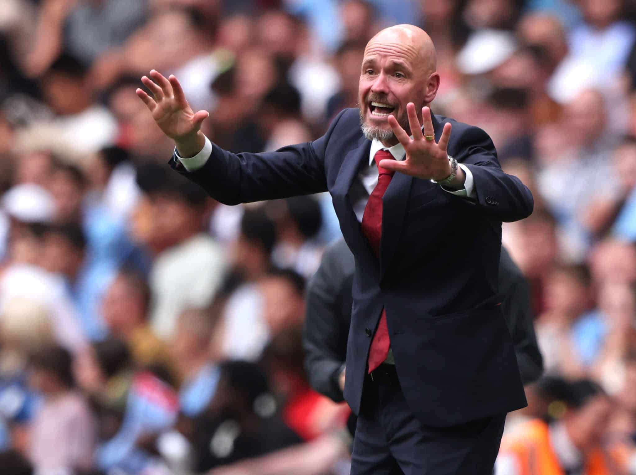 Manchester United perde prazo para ter principal refor&ccedil;o antes de encarar Liverpool