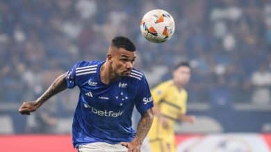 Ap&oacute;s classifica&ccedil;&atilde;o, Z&eacute; Ivaldo pede desculpa &agrave; torcida do Cruzeiro: &lsquo;Partida de m&hellip;&rsquo;