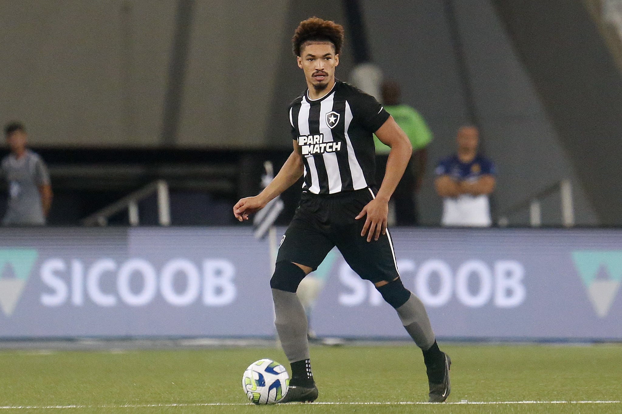 Adryelson disputou 75 jogos pelo Botafogo entre 2022 e 2023