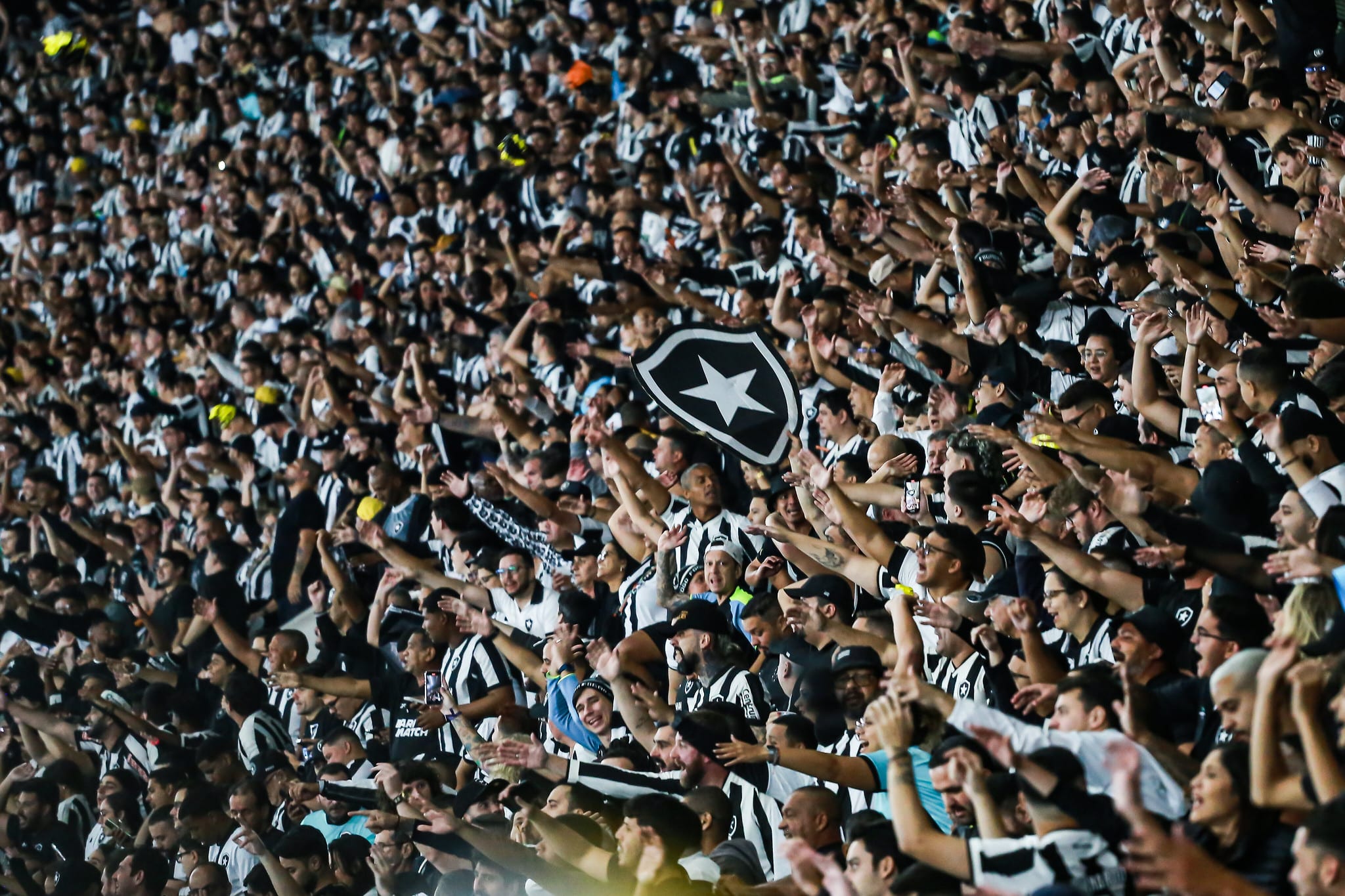 Perto dos 70 mil s&oacute;cios Botafogo, pode ter feito in&eacute;dito na sua hist&oacute;ria
