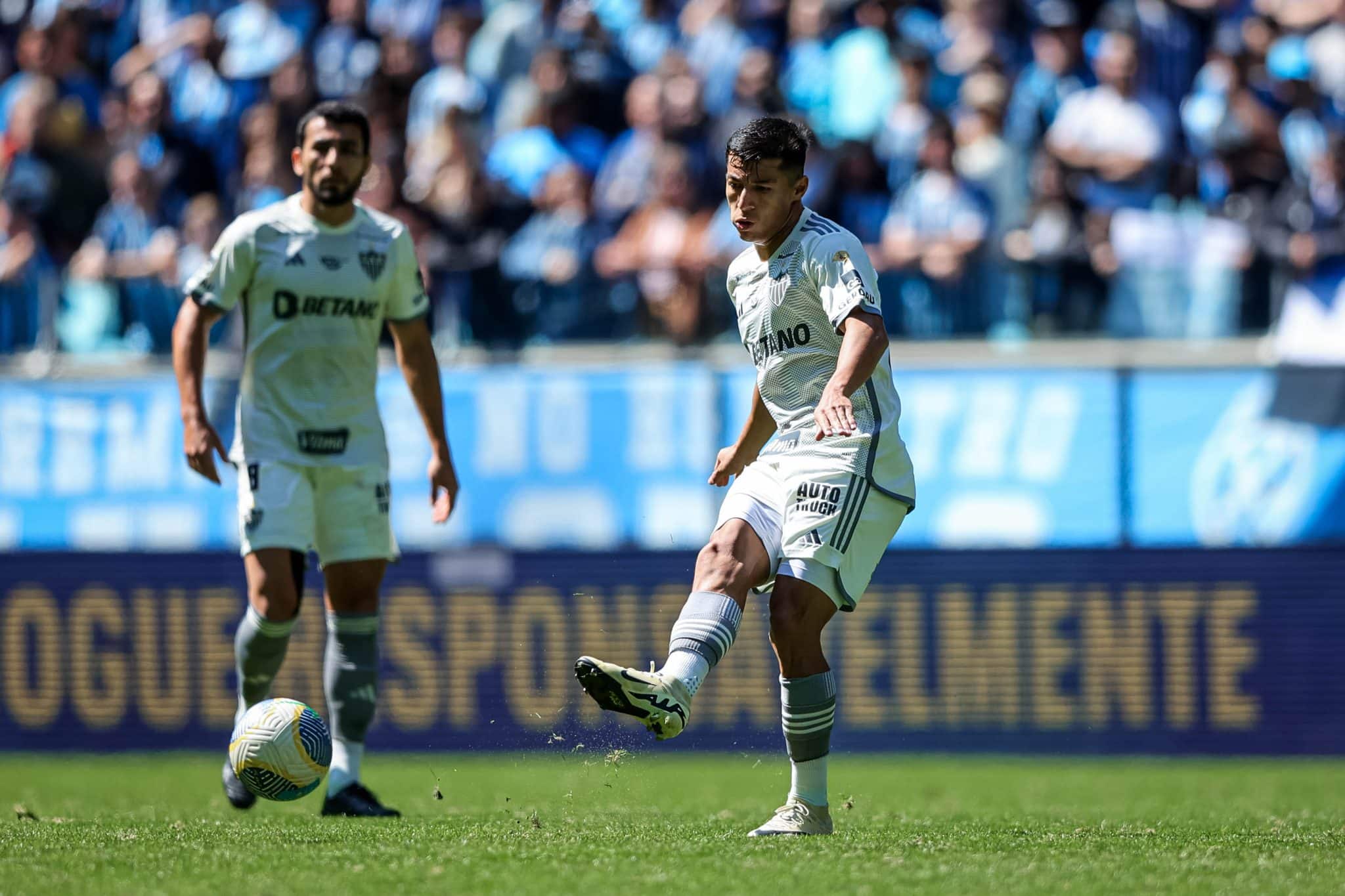 Alan Franco em a&ccedil;&atilde;o pelo Atl&eacute;tico-MG