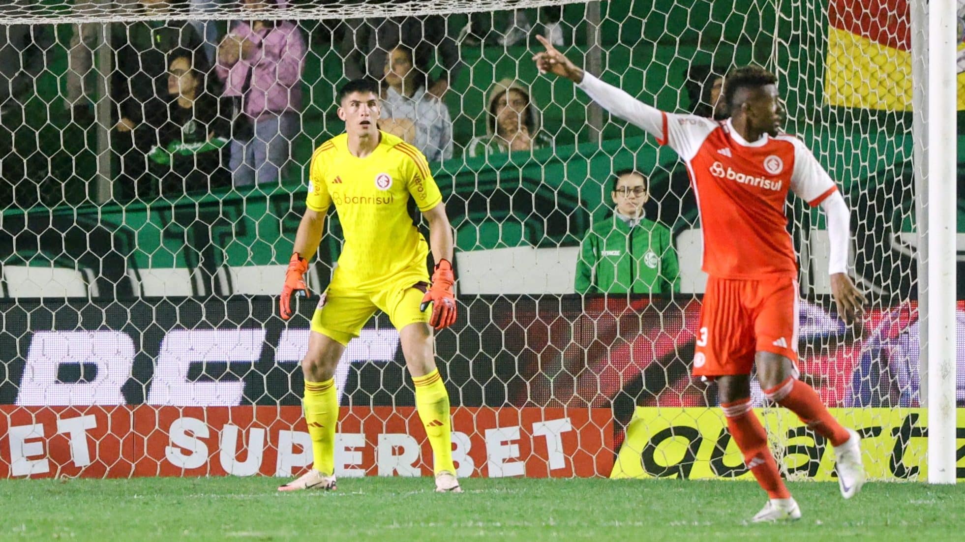 Desempenho defensivo do Internacional se sobressai em temporada frustrante, veja os n&uacute;meros