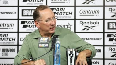 &lsquo;Fair play financeiro &eacute; fraude&rsquo;: John Textor rebate cr&iacute;ticas e manda indireta para o Vasco