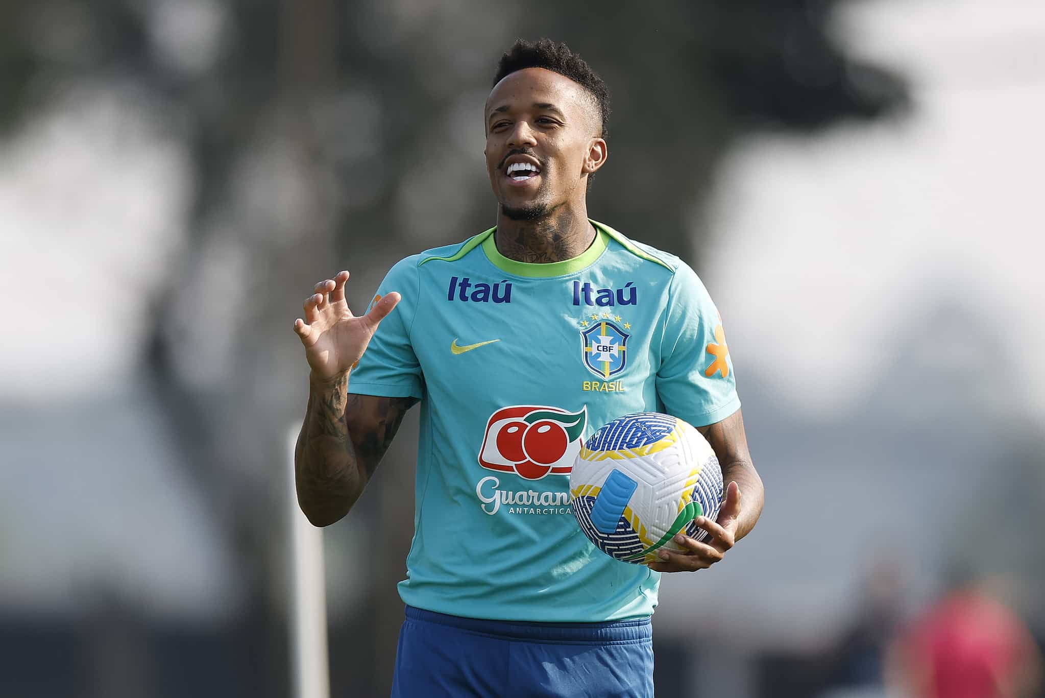 &Eacute;der Milit&atilde;o, em treino pela Sele&ccedil;&atilde;o