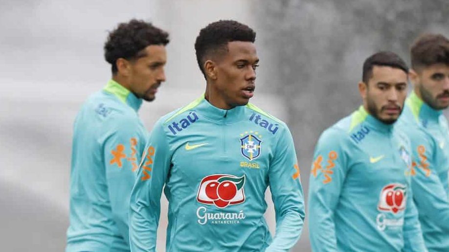 Estev&atilde;o, outro e sempre, &eacute; mais um menino para sonhar na sele&ccedil;&atilde;o brasileira