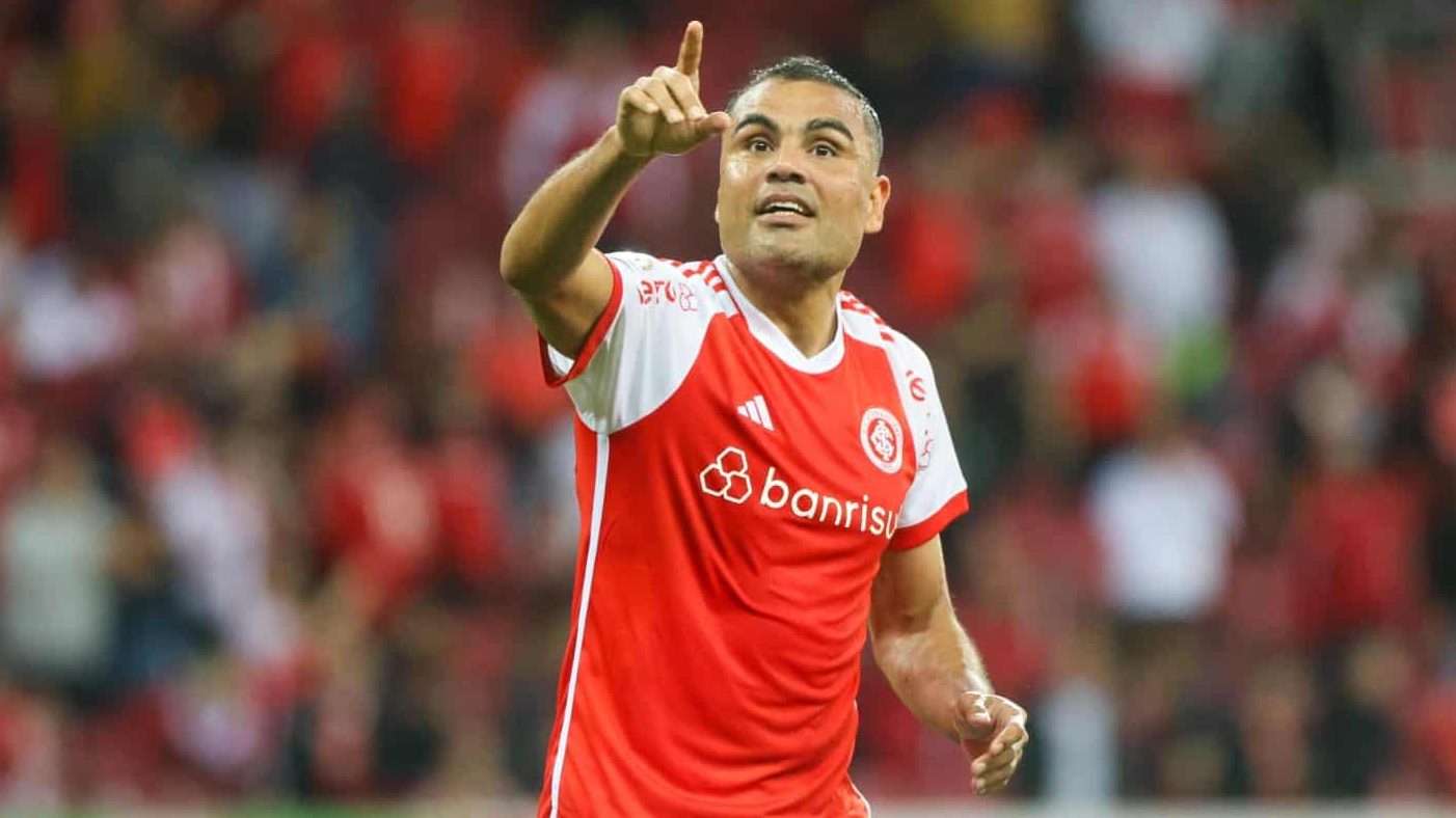 Gabriel Mercado comemora gola&ccedil;o na vit&oacute;ria do Internacional sobre o Cuiab&aacute;
