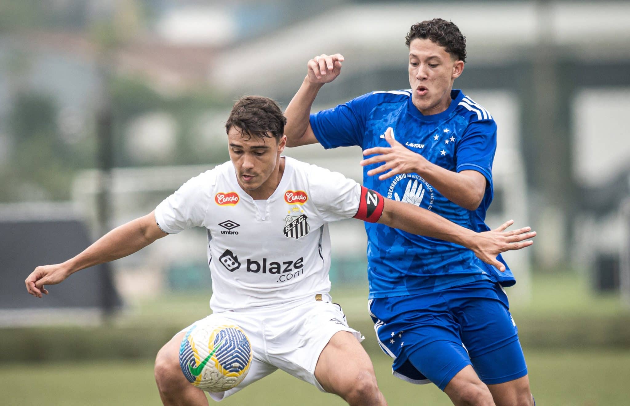 Santos pode tomar multa de R$ 2 bilh&otilde;es caso siga com patroc&iacute;nio de casa de aposta no sub-17