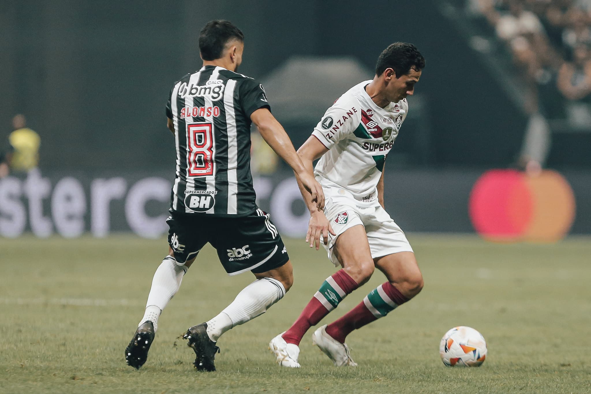 Ganso teve m&aacute; atua&ccedil;&atilde;o na elimina&ccedil;&atilde;o do Fluminense na Libertadores - Foto: Lucas Mer&ccedil;on/FFC