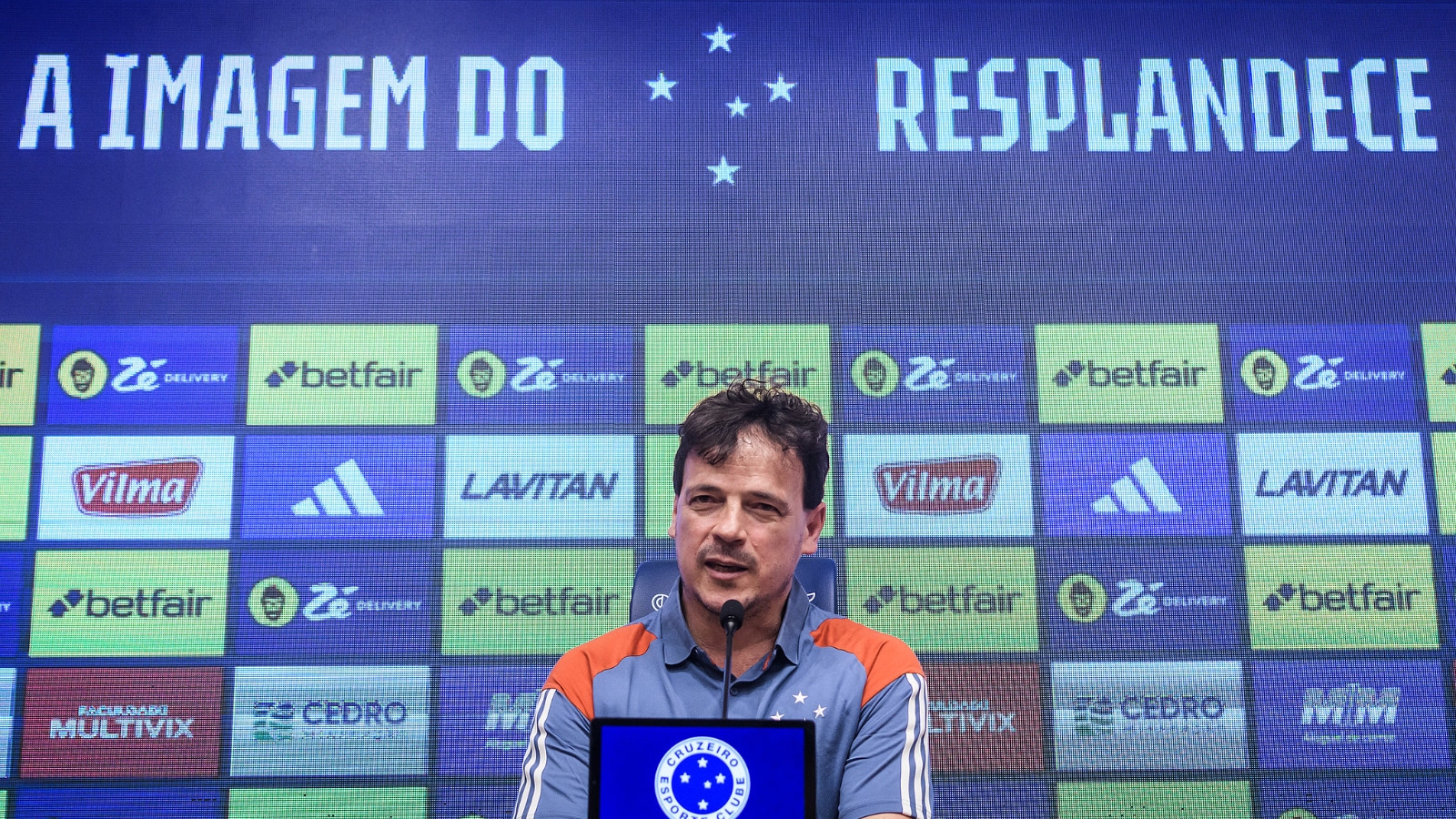Fernando Diniz tem o DNA do Cruzeiro e a hist&oacute;ria comprova