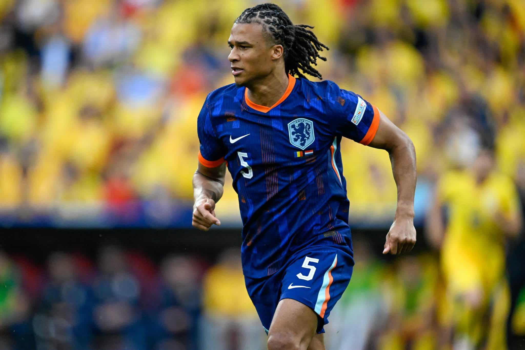 Nathan Ak&eacute; deve perder todos os jogos do City em setembro por conta de les&atilde;o contra a Alemanha