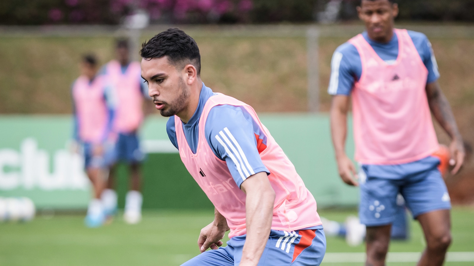 Dupla de R$ 25 milh&otilde;es e cria da base: quem o Cruzeiro deve inscrever na Sul-Americana