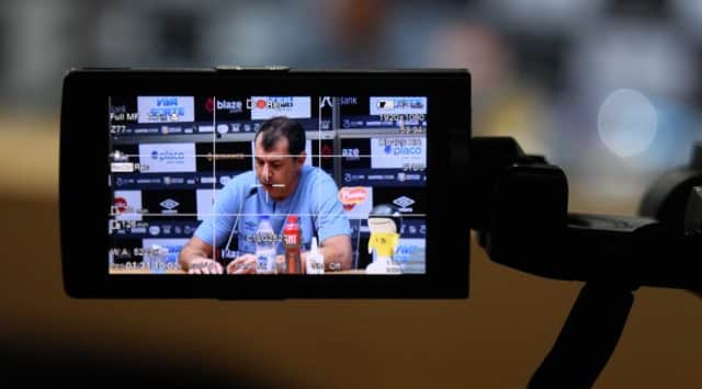 Desempenho do Santos na S&eacute;rie B arranha semanalmente a imagem de F&aacute;bio Carille