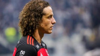 Em tarde para esquecer, David Luiz tem uma das piores atua&ccedil;&otilde;es da passagem pelo Flamengo