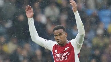 &lsquo;Inevit&aacute;vel&rsquo;: Gabriel Magalh&atilde;es e Raya roubam a cena em empate dram&aacute;tico entre Arsenal e City