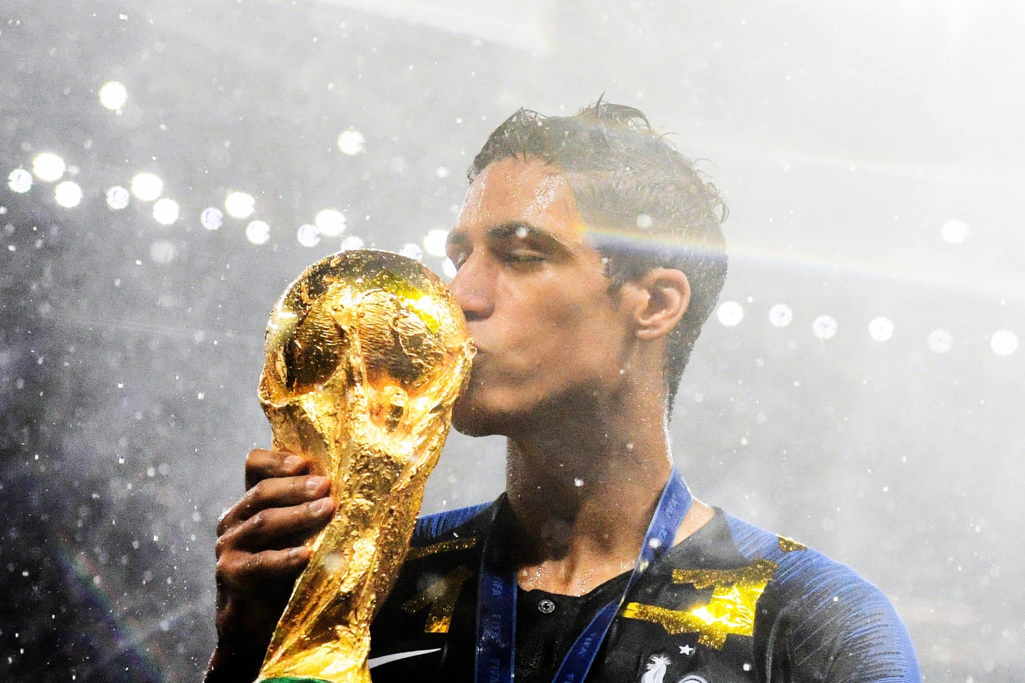 Campe&atilde;o mundial com a Fran&ccedil;a em 2018, Varane se aposenta do futebol aos 31 anos. Foto: Icon Sport