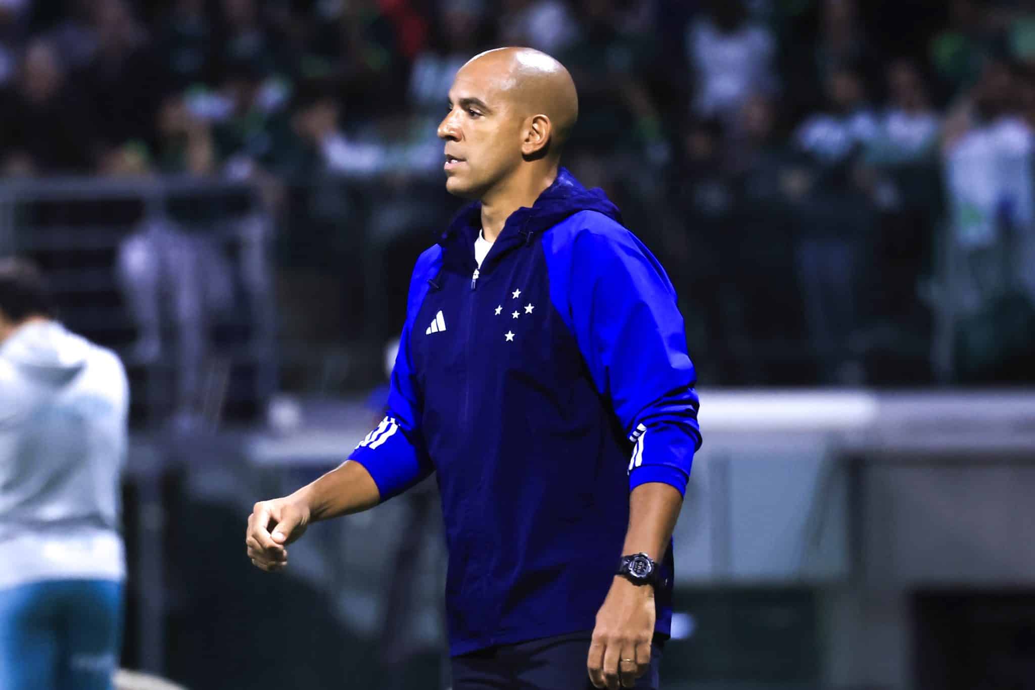 No Cruzeiro, Pepa somou 25 jogos, com 7 vit&oacute;rias, 8 empates e 10 derrotas. Foto: Icon Sport