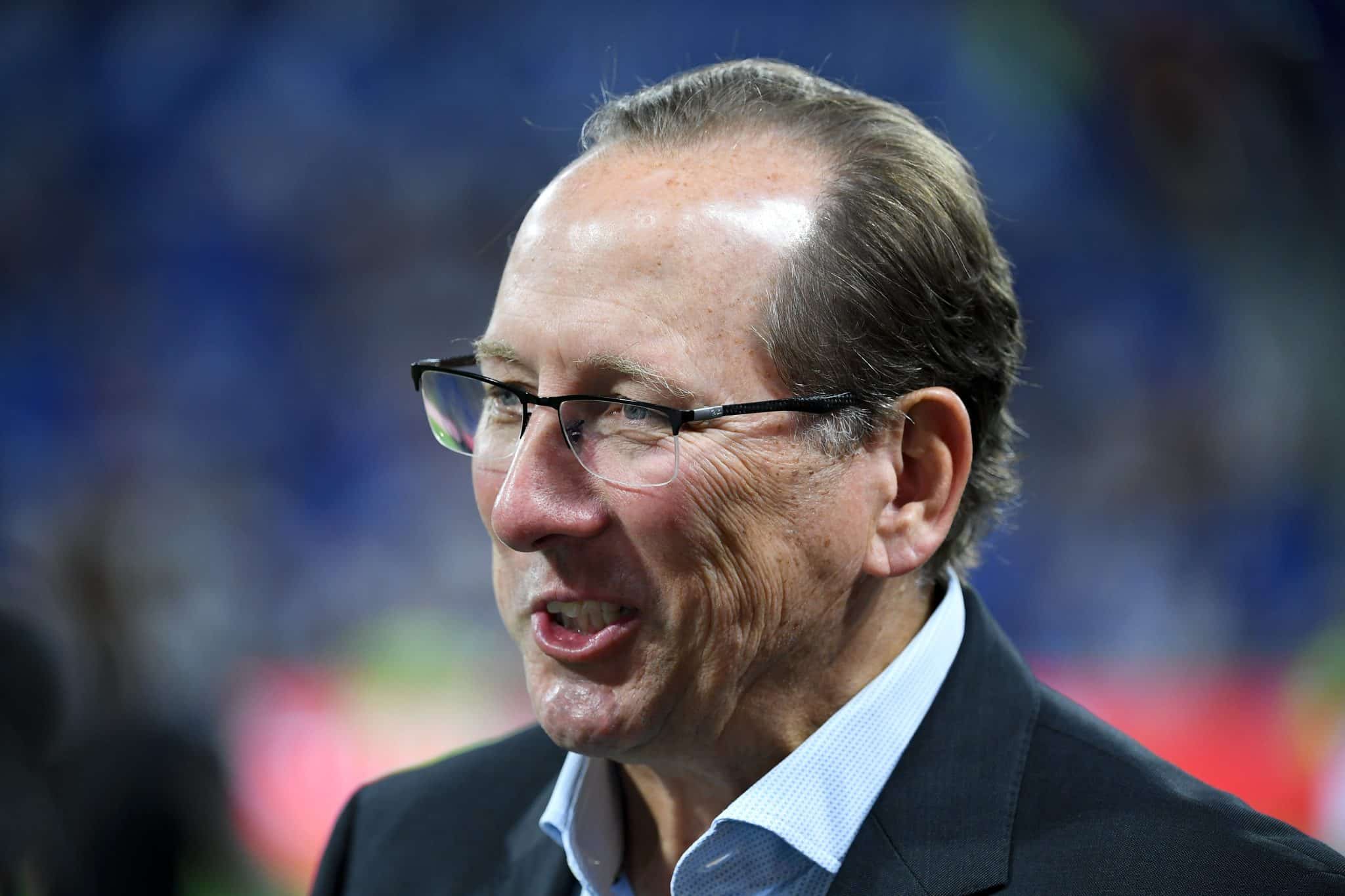 Como a aquisi&ccedil;&atilde;o do Everton por John Textor afeta seus outros clubes na Europa