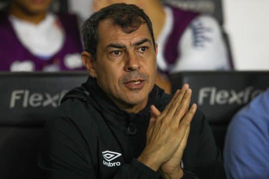 Contrato de Carille no Santos prev&ecirc; premia&ccedil;&atilde;o milion&aacute;ria por acesso &agrave; S&eacute;rie A