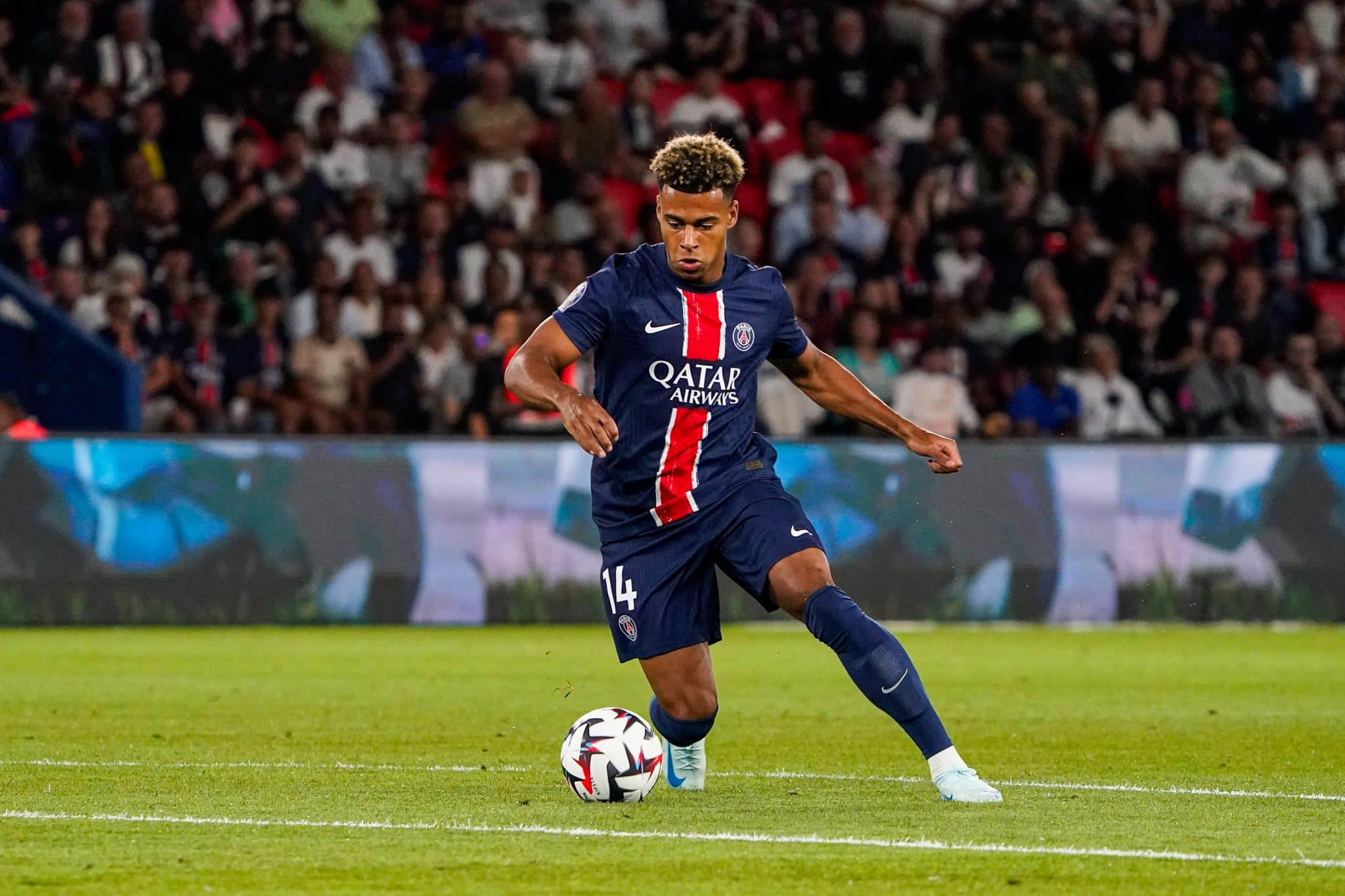 Desir&eacute; Dou&eacute;, uma das novas apostas do PSG para a Champions League. Foto: Icon Sport