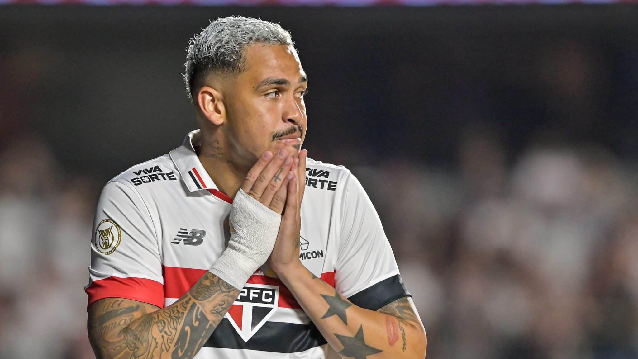 Luciano deixa d&uacute;vida na cabe&ccedil;a de Zubeld&iacute;a para decis&atilde;o do S&atilde;o Paulo na Libertadores