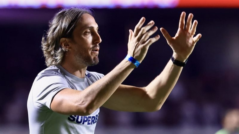 São Paulo deixa Zubeldía sob avaliação, e clássico pode aumentar pressão sobre o técnico
