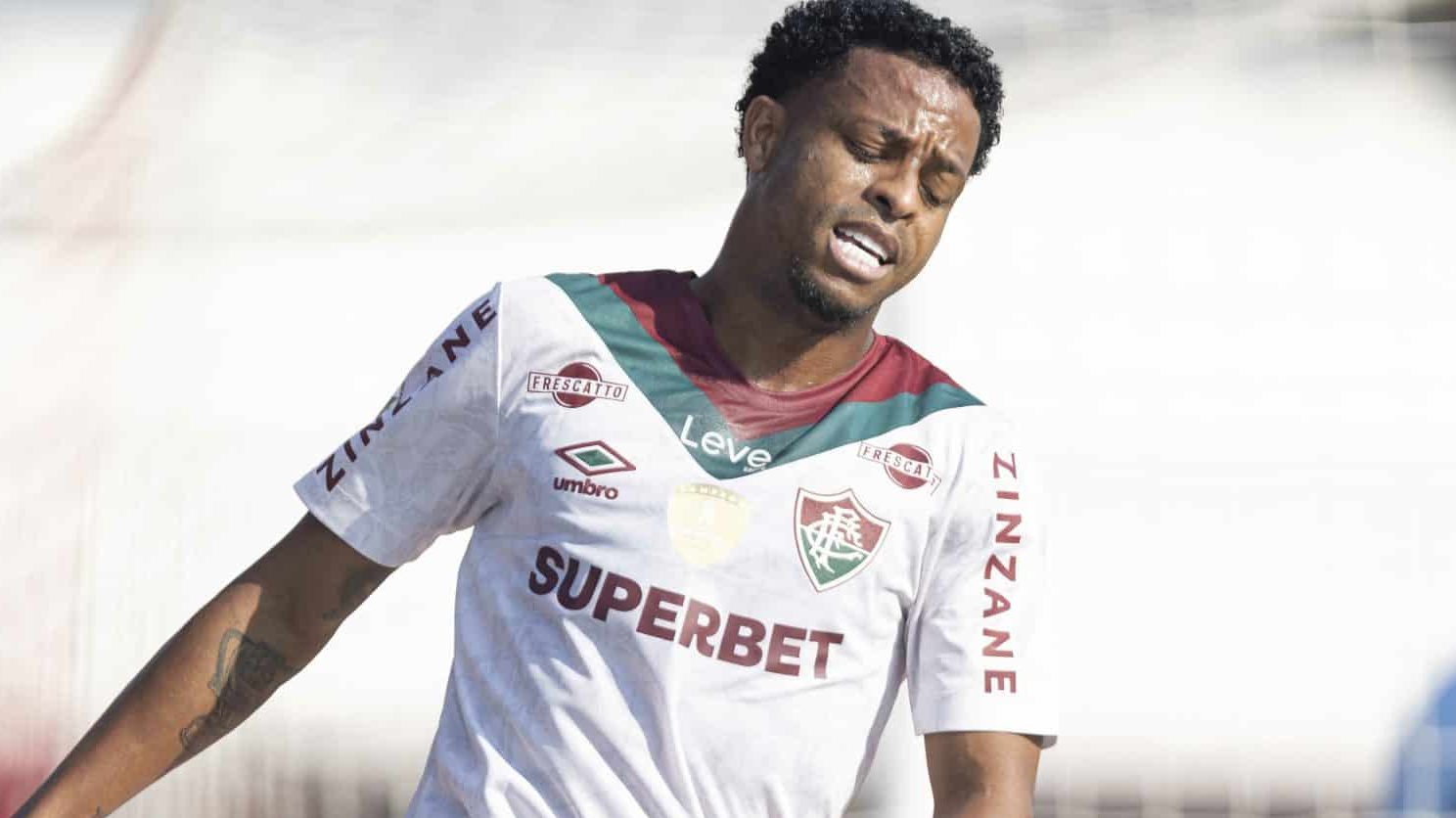 Fluminense d&aacute; vexame contra lanterna do Brasileir&atilde;o e se afunda na zona de rebaixamento