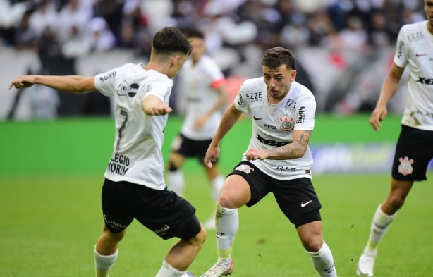 Ryan e Breno Bidon Corinthians