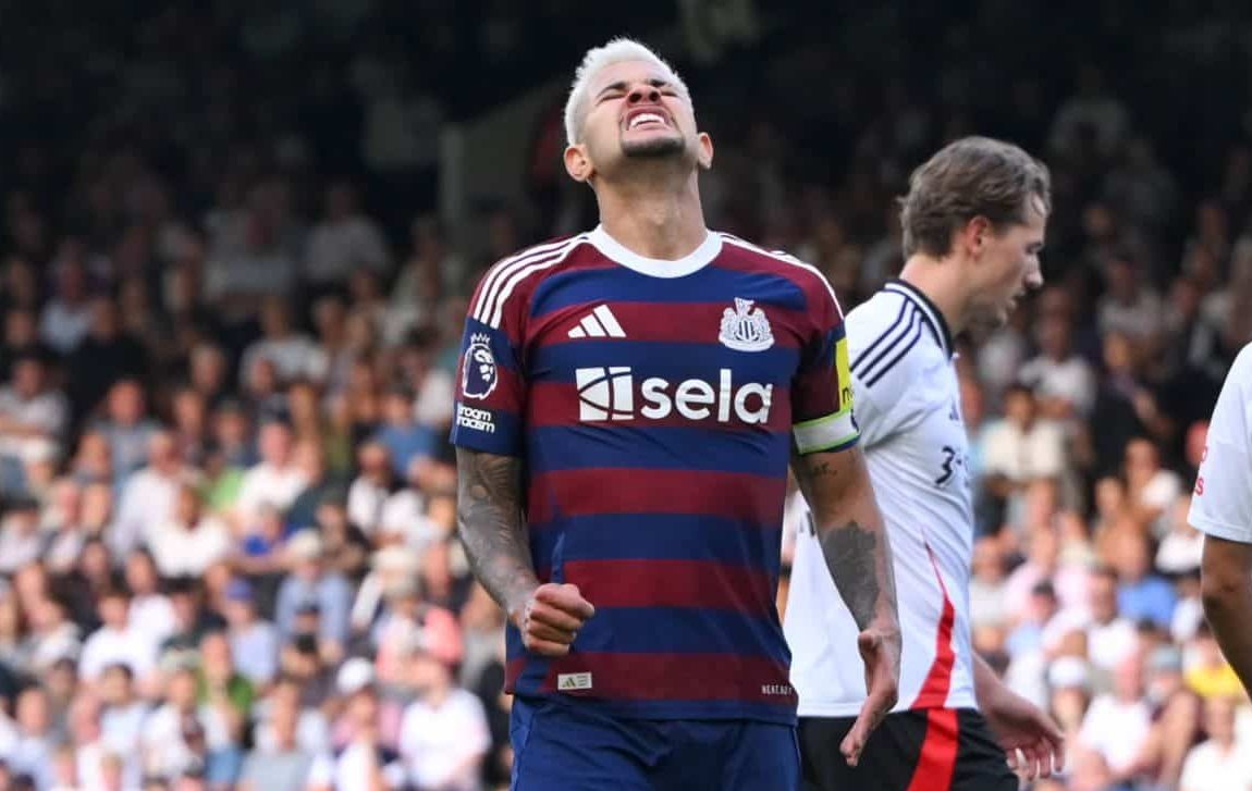 Bruno Guimar&atilde;es &eacute; o vil&atilde;o da primeira derrota do Newcastle na Premier League