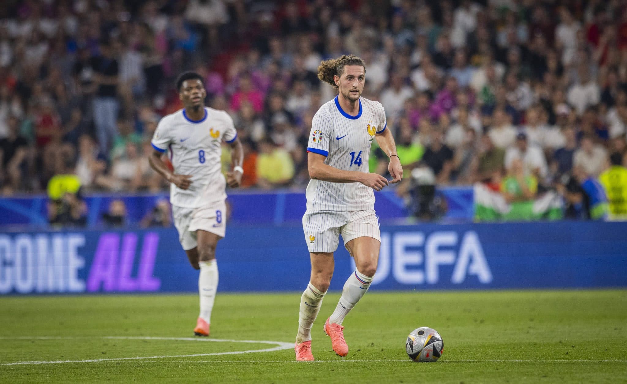 Segundo empres&aacute;rio Bruno Satin, Rabiot seria refor&ccedil;o de qualquer um dos dez maiores clubes da Europa, se fosse melhor agenciado