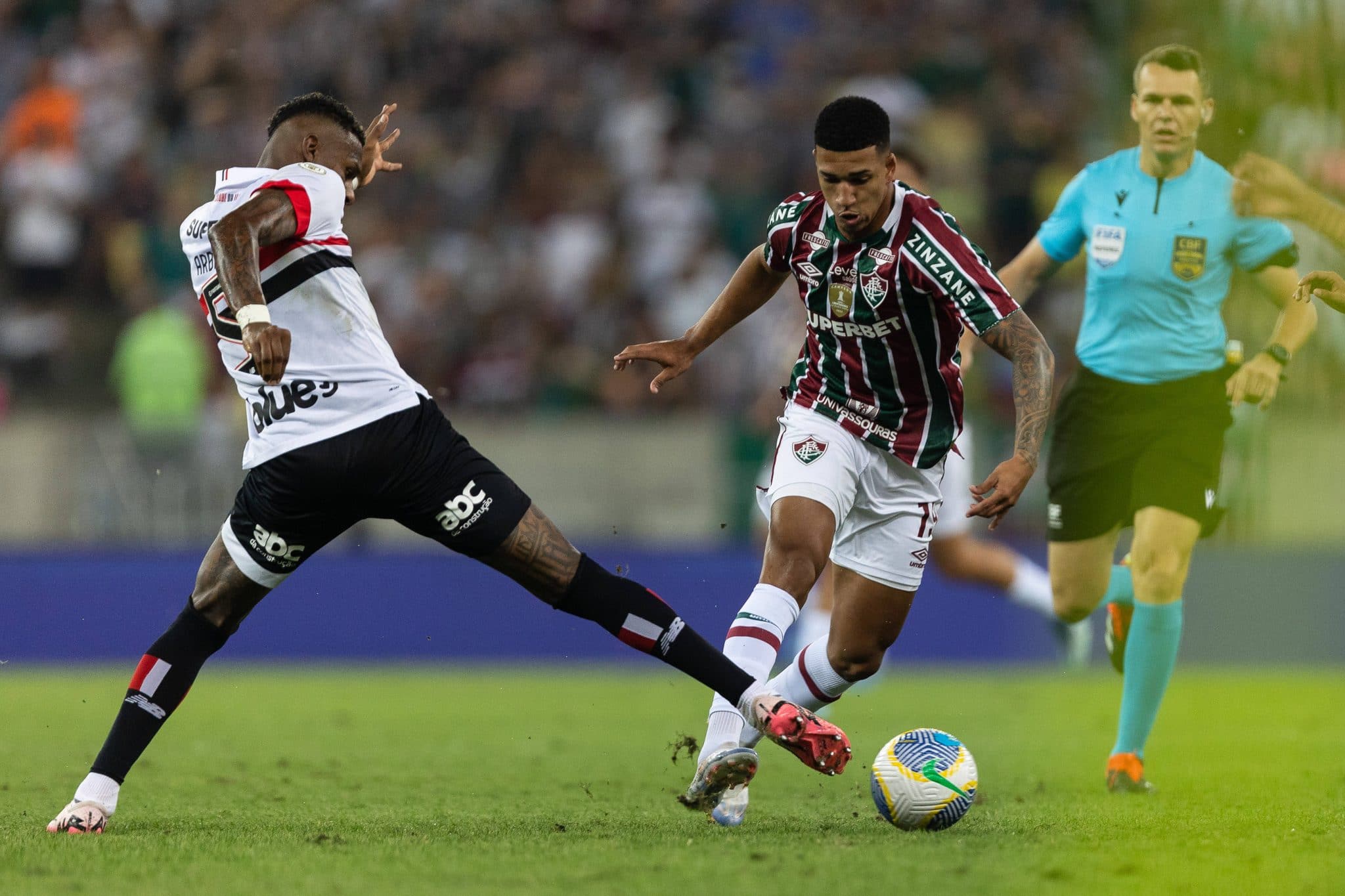 Contradi&ccedil;&atilde;o de &aacute;rbitro de S&atilde;o Paulo e Fluminense pode causar anula&ccedil;&atilde;o do confronto