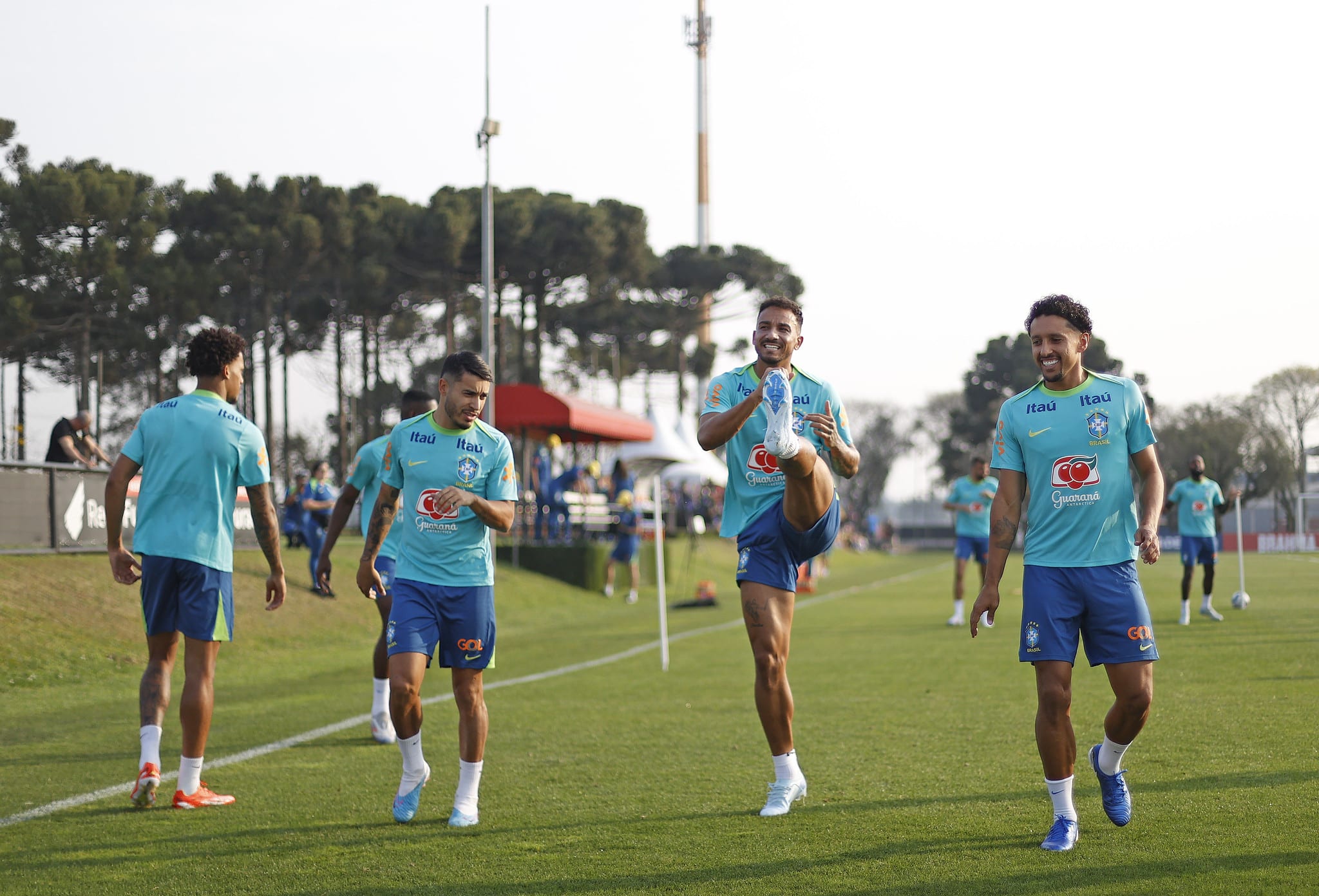 William, Danilo e Marquinhos treinam na Sele&ccedil;&atilde;o Brasileira lateral-direito do Cruzeiro n&atilde;o foi utilizado por Dorival J&uacute;nior