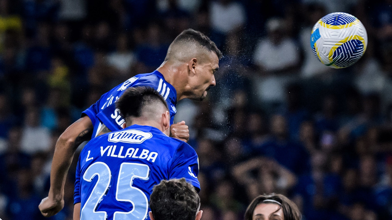 Cruzeiro marca 1&ordm; gol em escanteio no Brasileir&atilde;o; auxiliar de Diniz explica mudan&ccedil;a