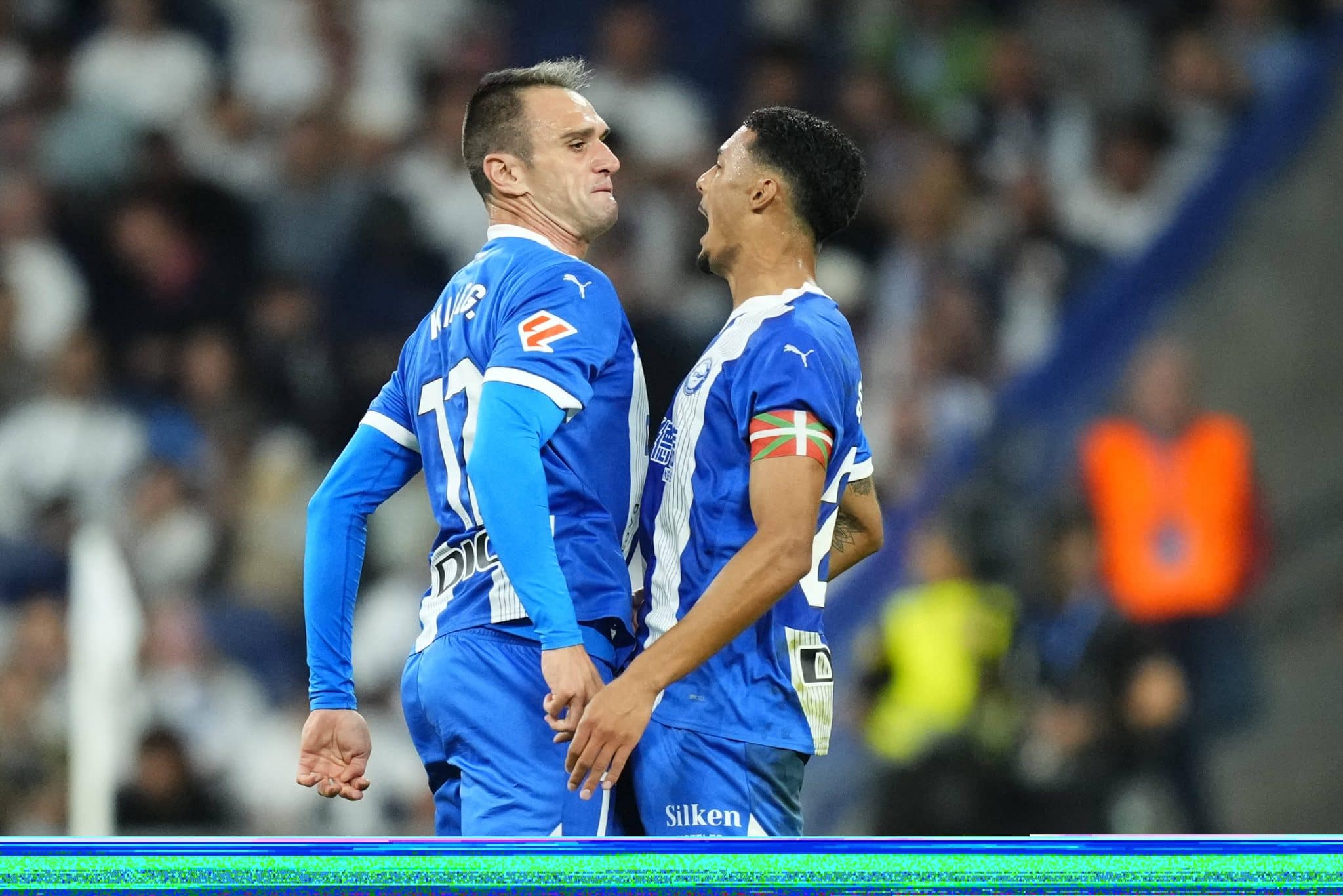 Kike Garcia comemora gol do Alav&eacute;s sobre Real Madrid