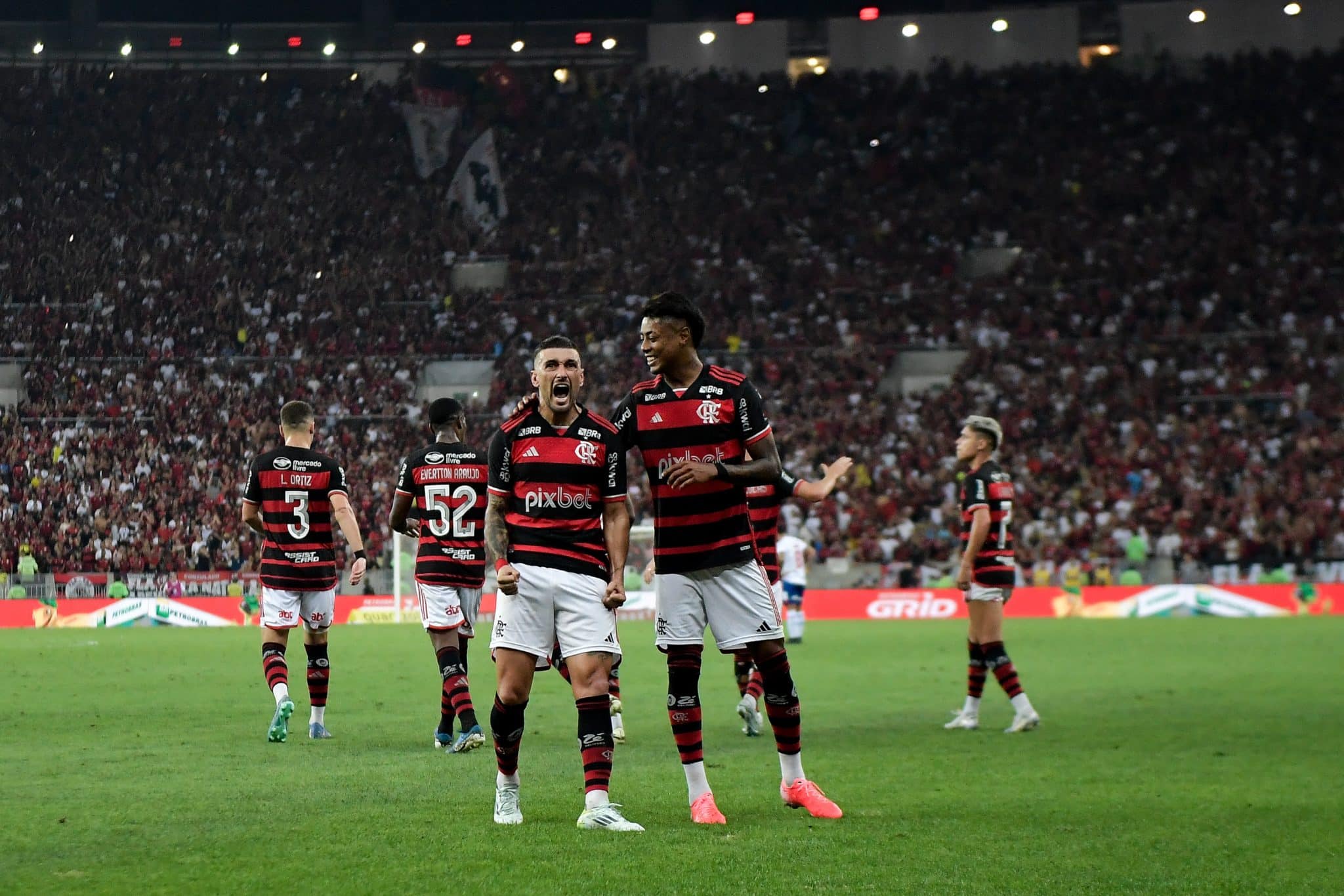Arrascaeta e Bruno Henrique, do Flamengo