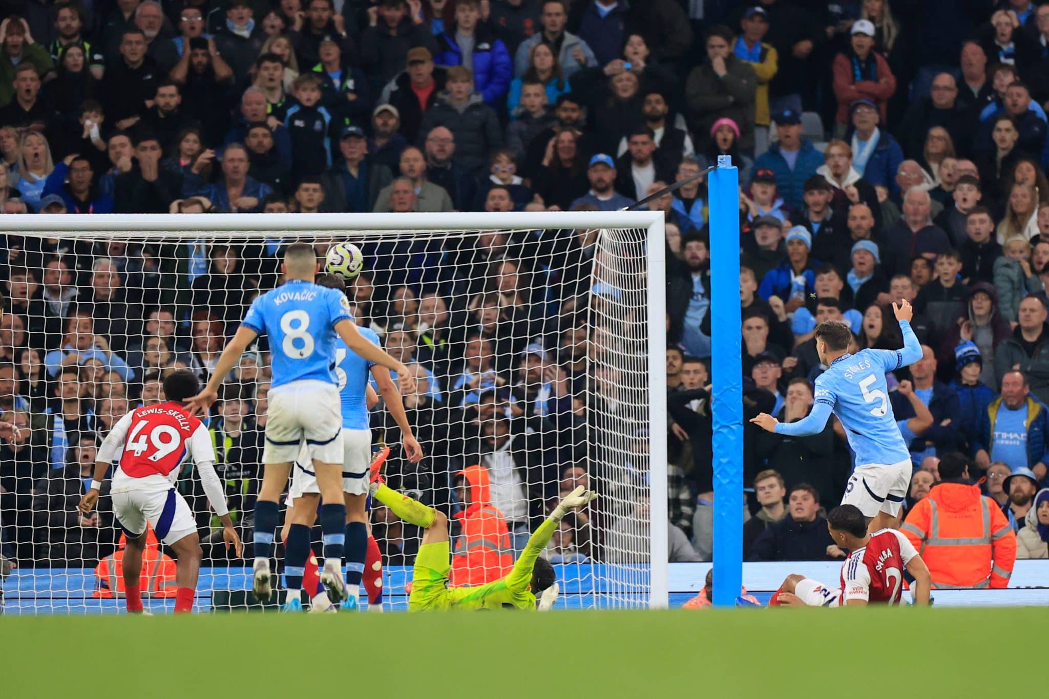 Manchester City v Arsenal Premier League 22/09/2024. John Stones (5) of Manchester City scores to make it 2-2 during the