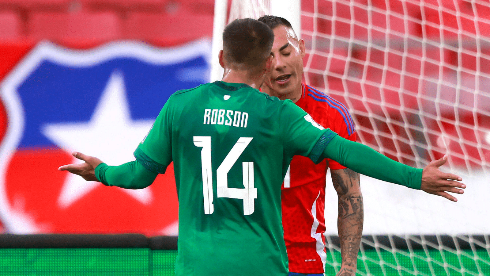 Vargas ignora fair play e causa confus&atilde;o generalizada em Chile x Bol&iacute;via